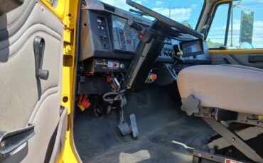 International-4700-diesel-1995-yellow-7