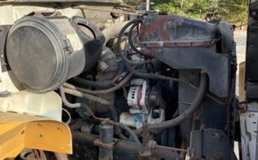 International-4700-series-diesel-1994-yellow-15