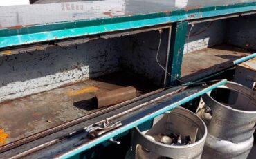 International-4900-diesel-1990-green-17