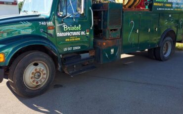 International-4900-diesel-1990-green-6