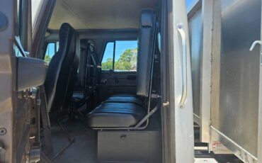 International-4900-diesel-1992-white-14