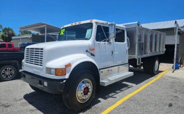 International-4900-diesel-1992-white
