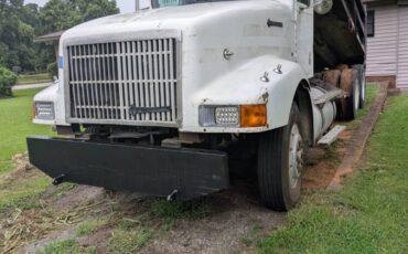 International-9000-diesel-1992-yellow