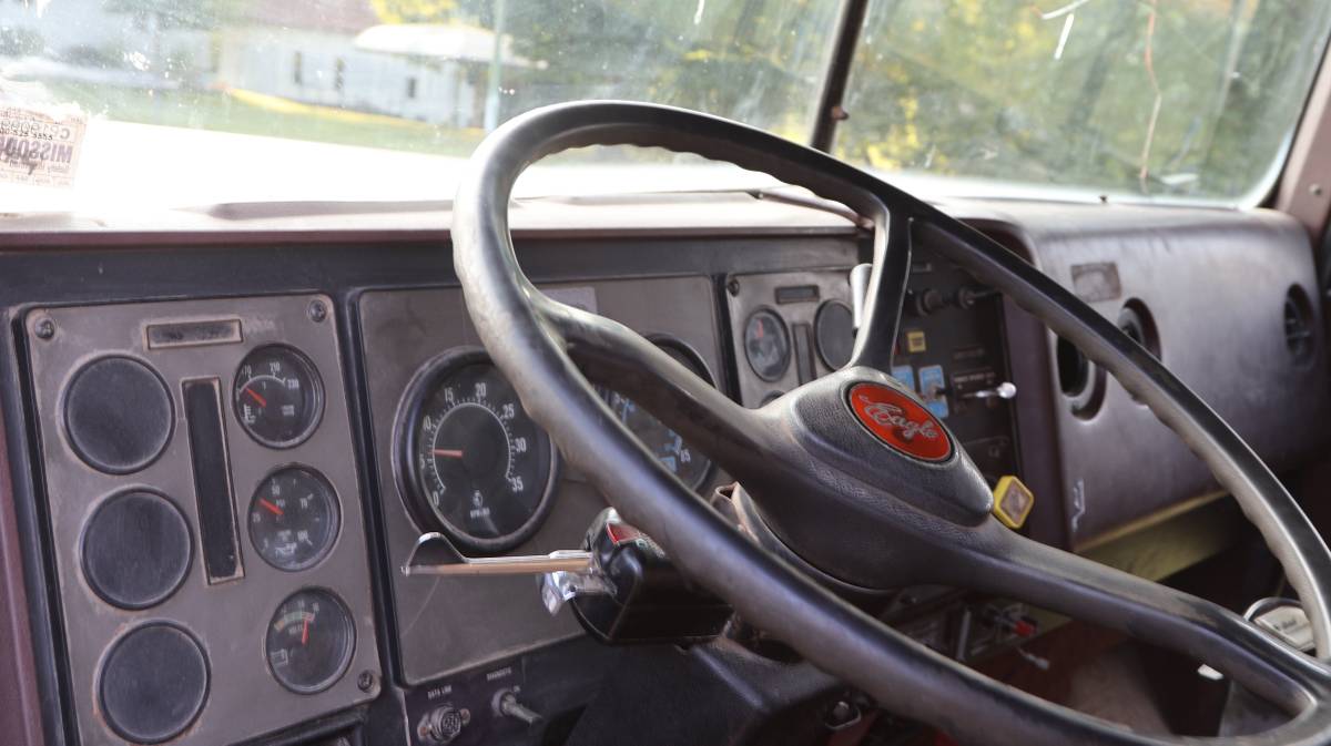 International-9300-diesel-1989-11