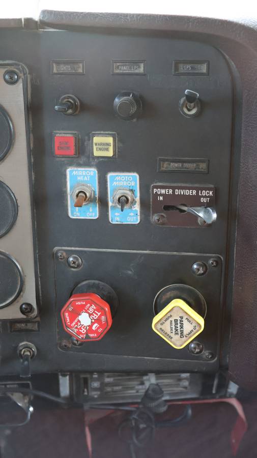 International-9300-diesel-1989-14