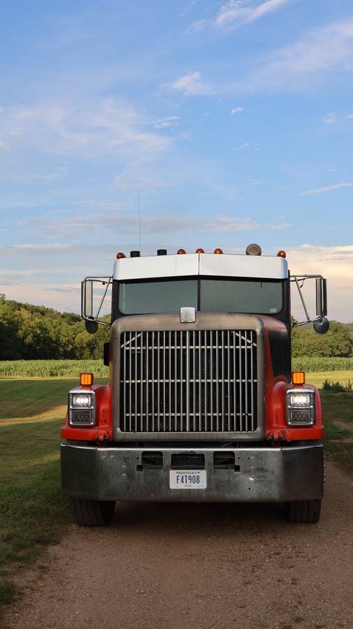 International-9300-diesel-1989