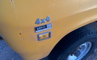 International-Harvester-1210-1972-Standard-Cab-Pickup-3