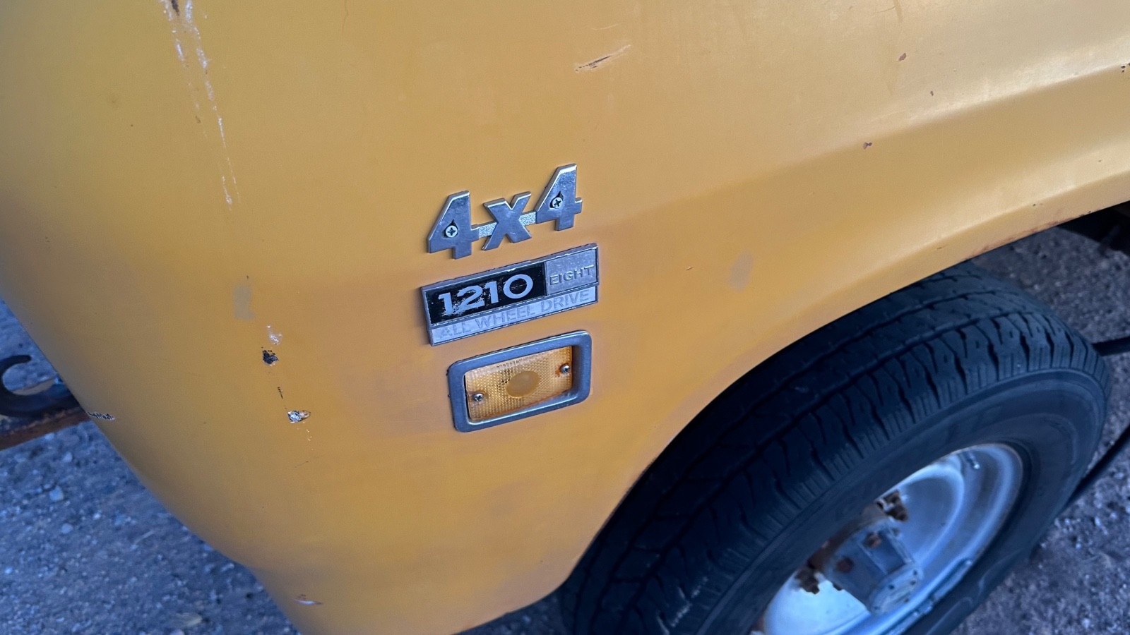 International-Harvester-1210-1972-Standard-Cab-Pickup-3