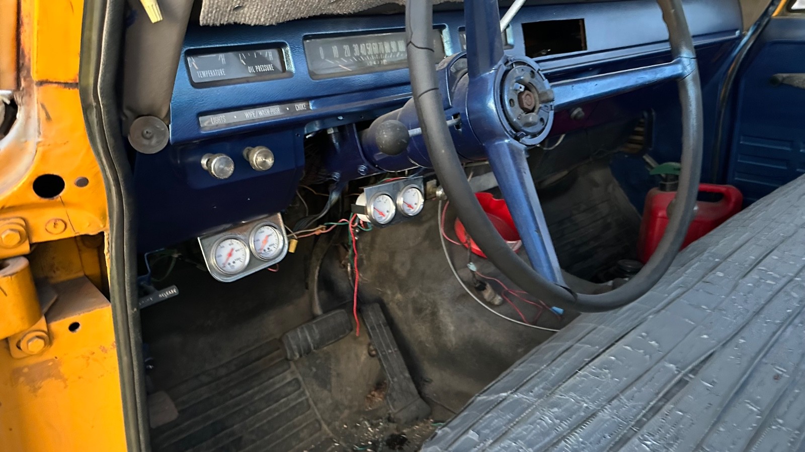 International-Harvester-1210-1972-Standard-Cab-Pickup-5