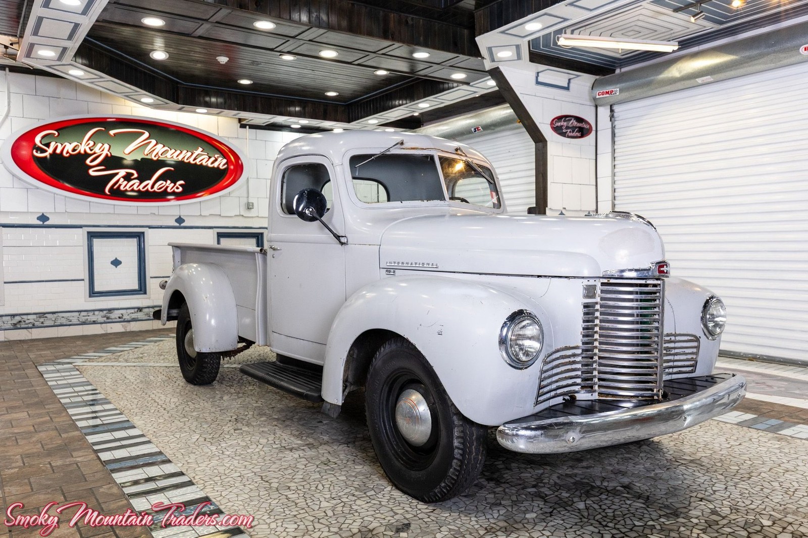 International-Harvester-KB-2-1949-10