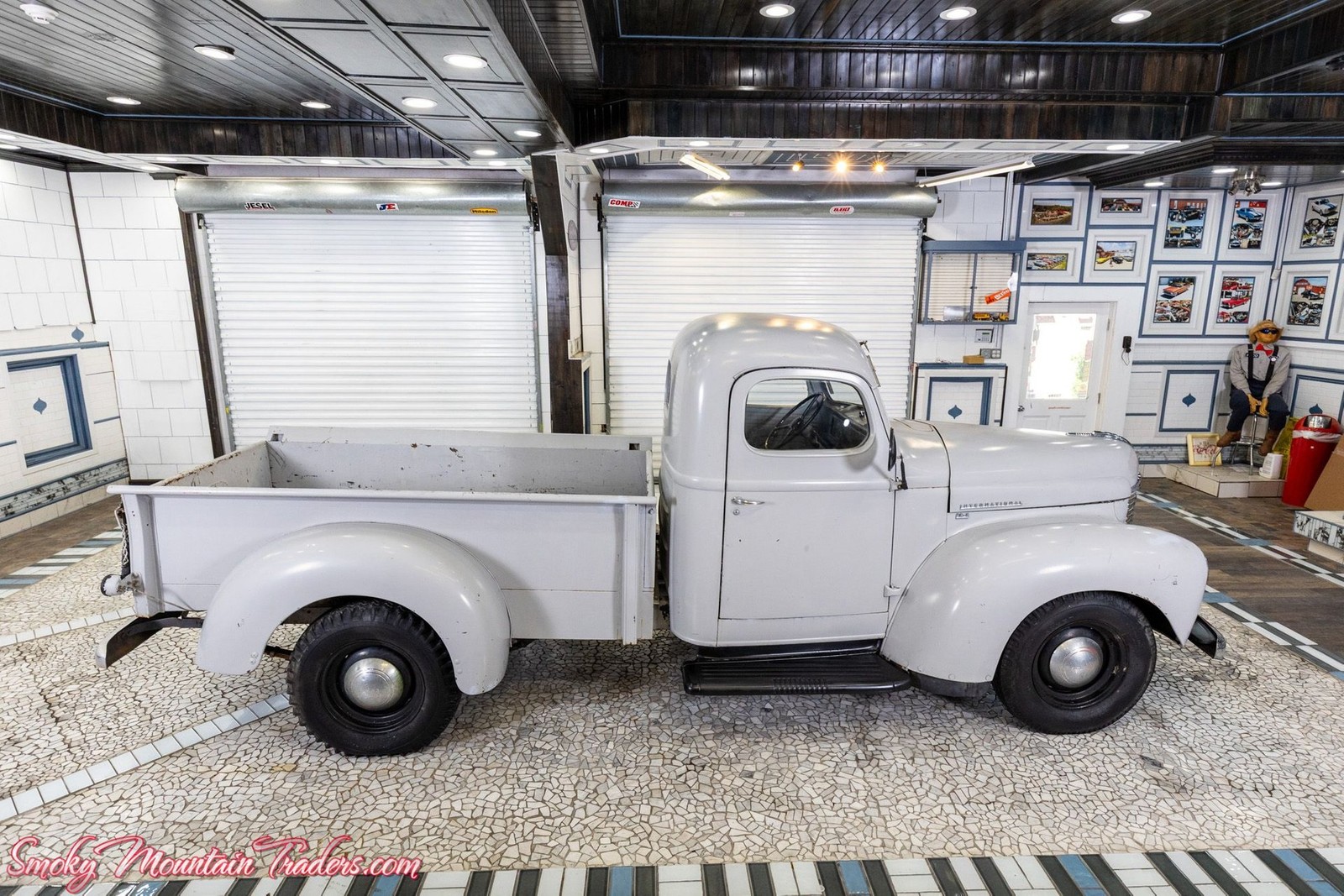 International-Harvester-KB-2-1949-16