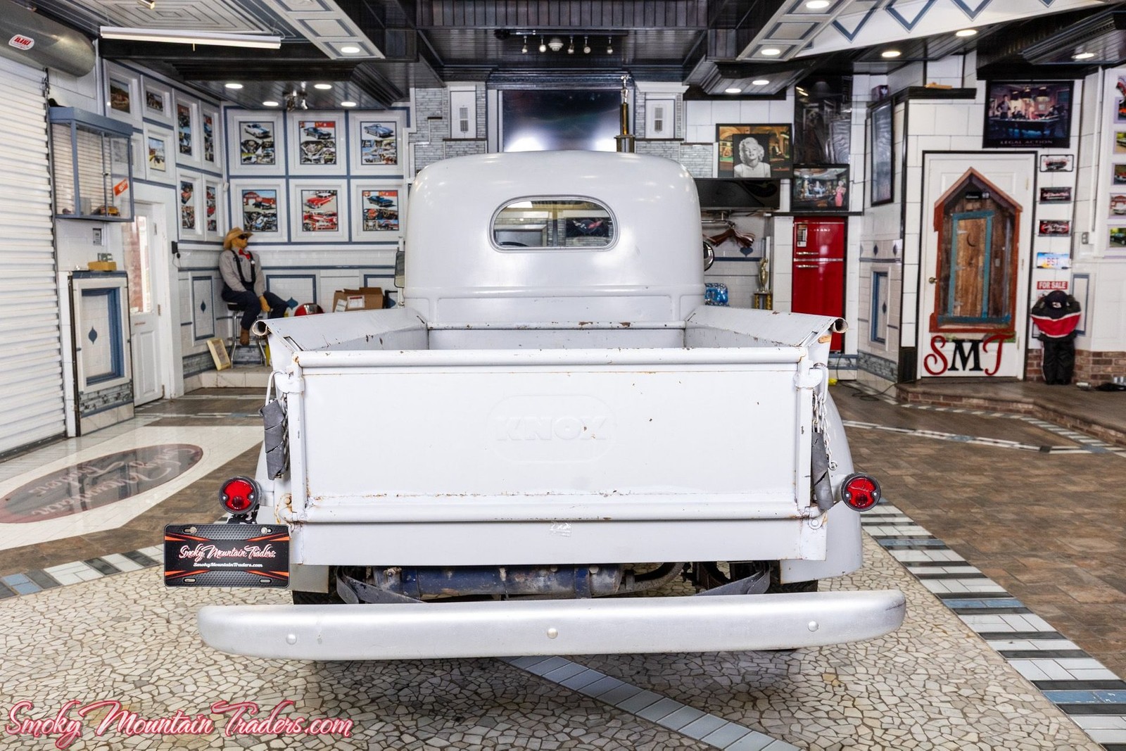 International-Harvester-KB-2-1949-23
