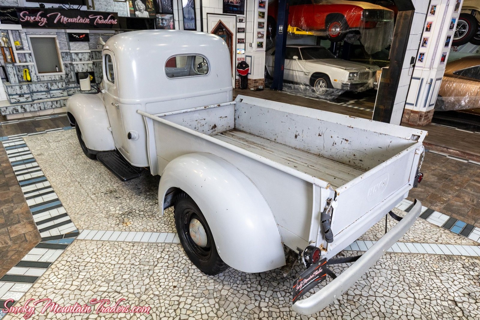 International-Harvester-KB-2-1949-28