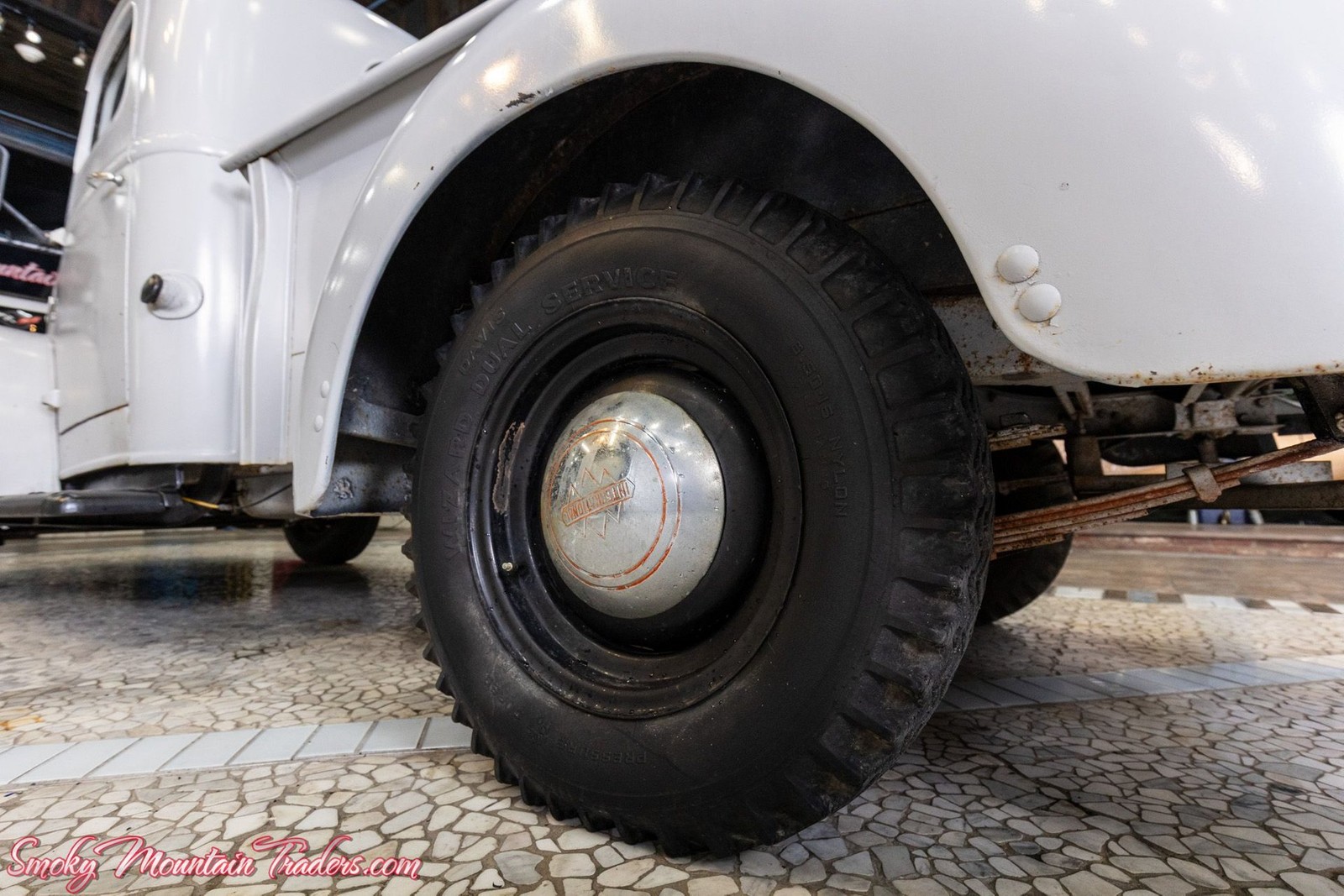 International-Harvester-KB-2-1949-30