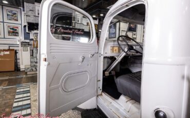 International-Harvester-KB-2-1949-34