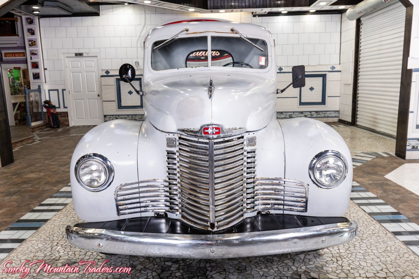 International-Harvester-KB-2-1949-7