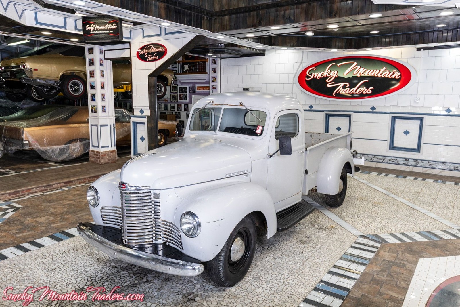 International-Harvester-KB-2-1949