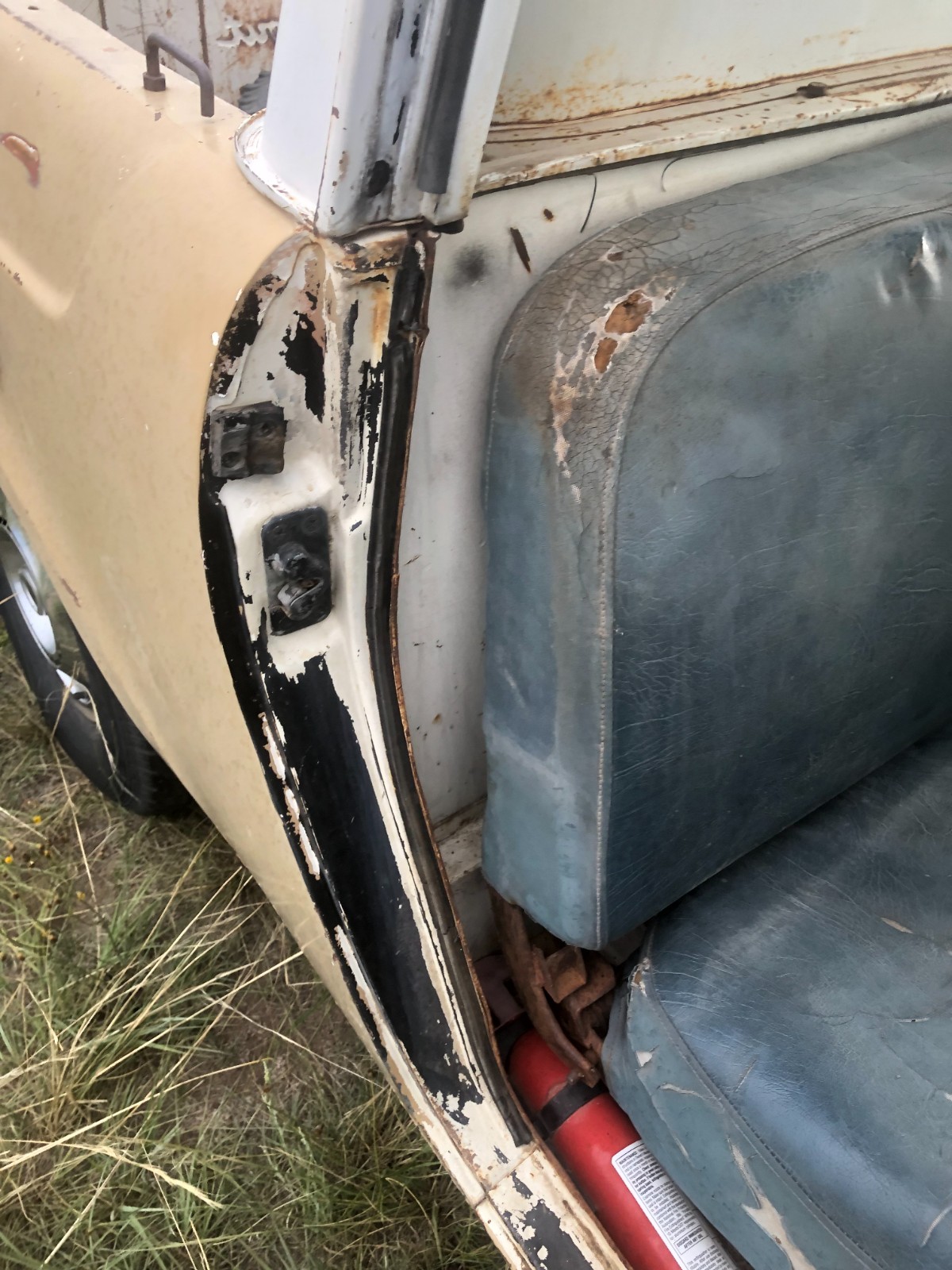 International-Harvester-Scout-1961-35