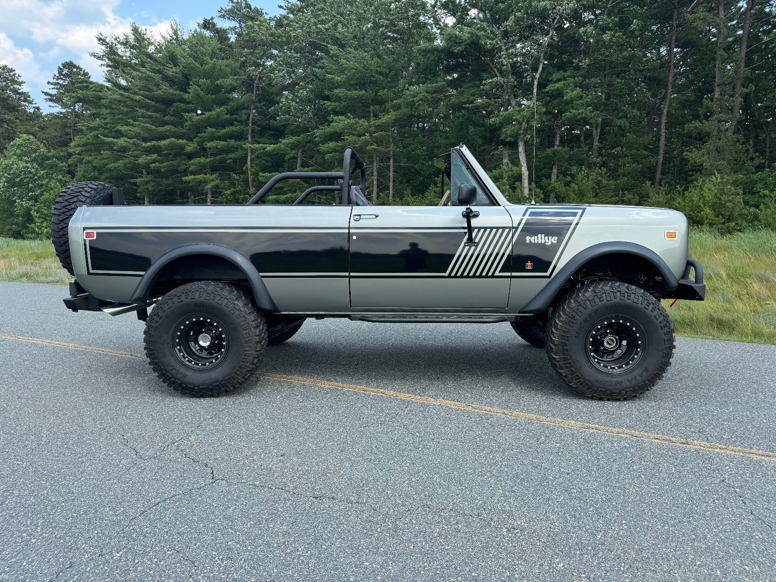 International-Harvester-Scout-1979-SUV-10
