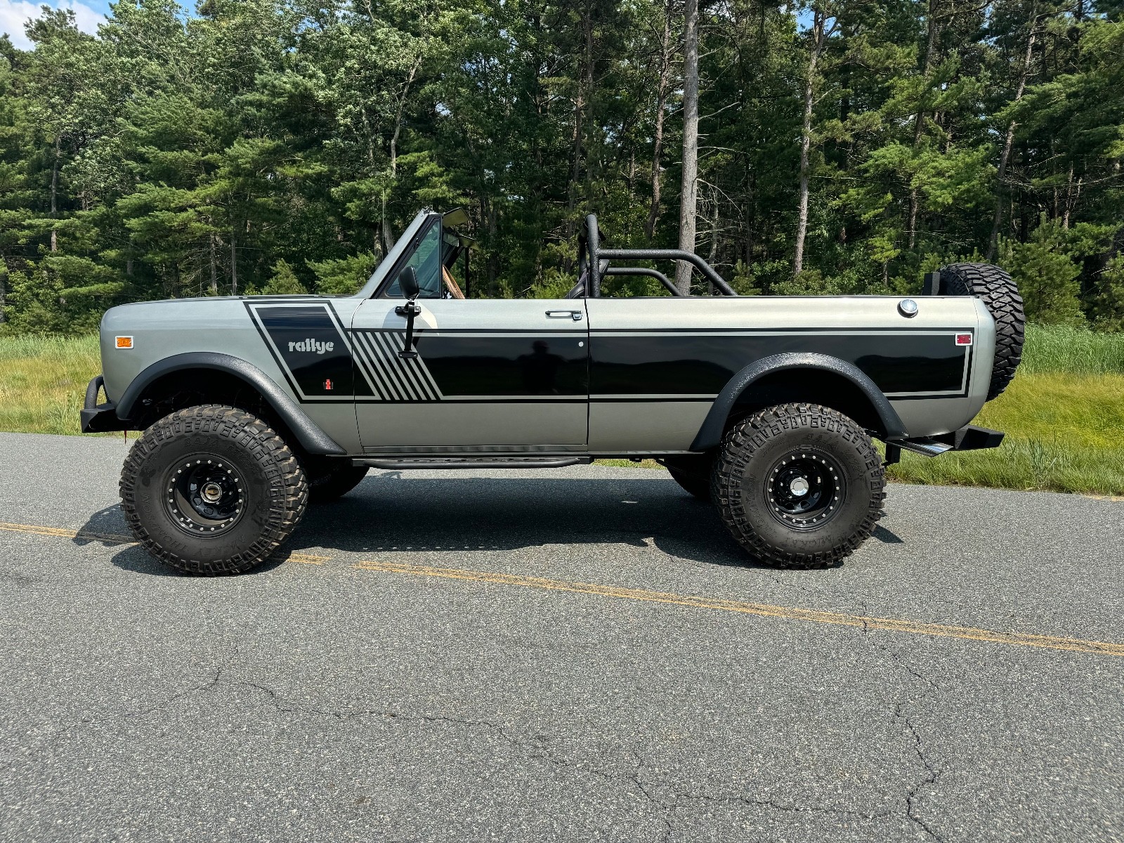 International-Harvester-Scout-1979-SUV-5