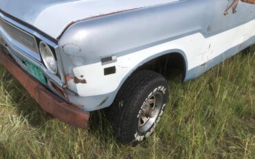 International-Harvester-Travelall-1970-15