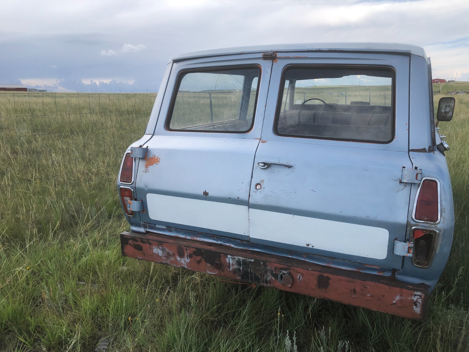 International-Harvester-Travelall-1970-8