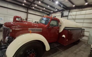 International-Kbs10-1947-Red-and-White-Red-black-and-gray