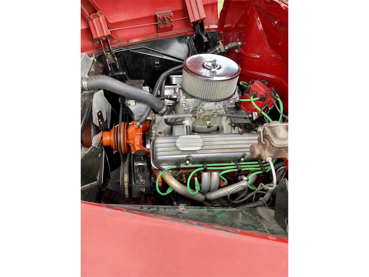 International-L-series-1950-Red-flake-Black-and-red-8