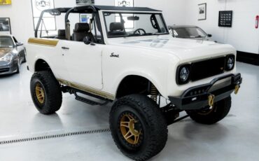 International-Scout-1967-SUV-10