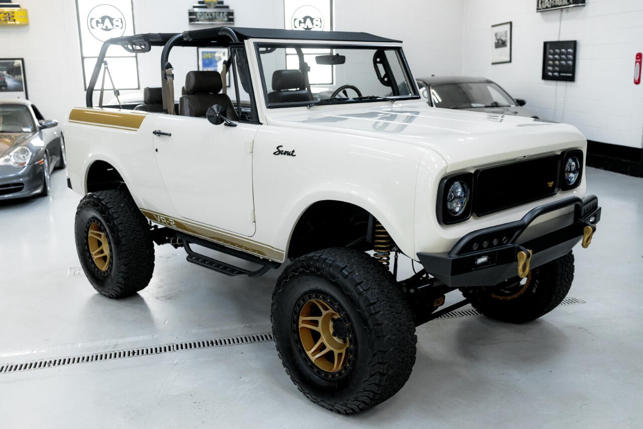 International-Scout-1967-SUV-10