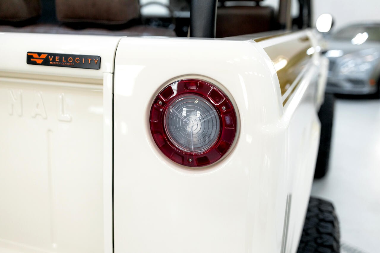 International-Scout-1967-SUV-28