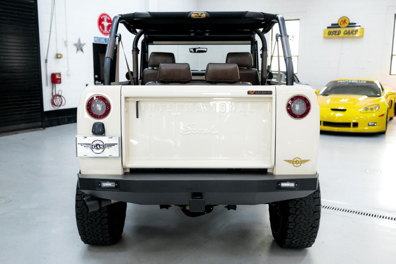 International-Scout-1967-SUV-7
