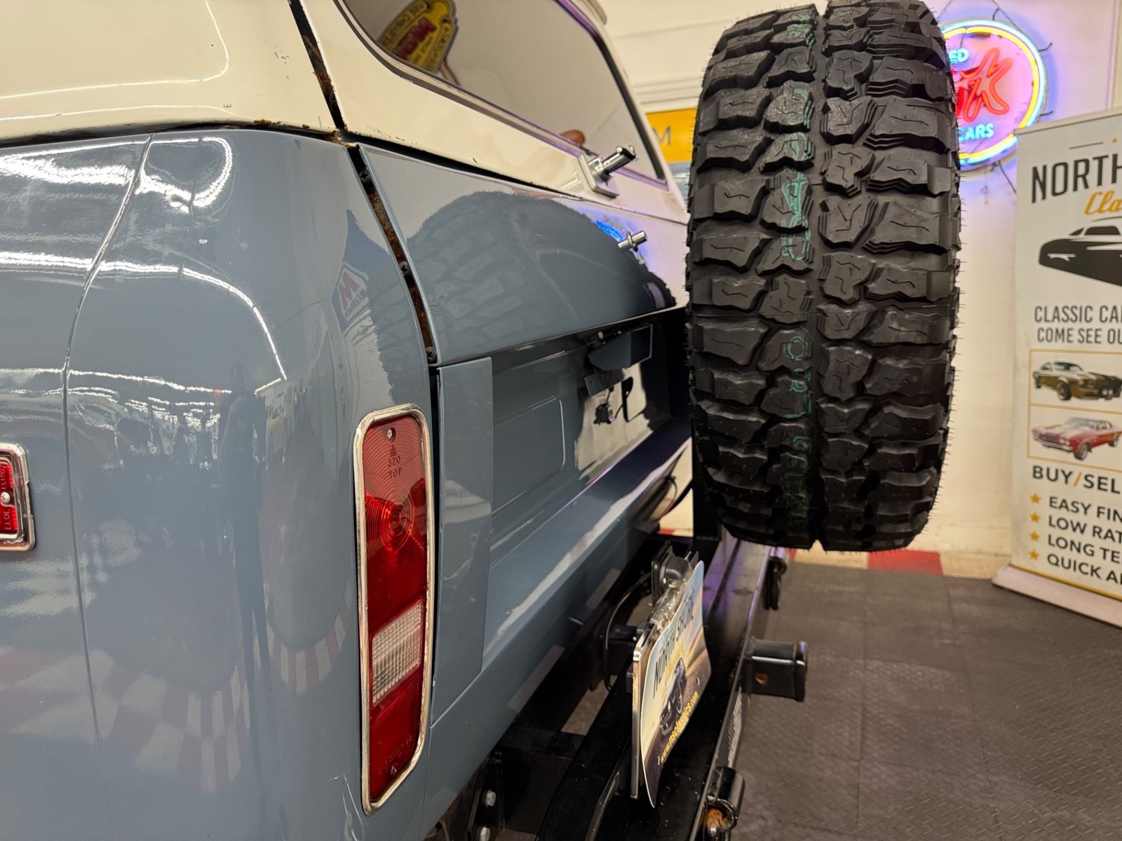 International-Scout-2-1971-2-Door-13