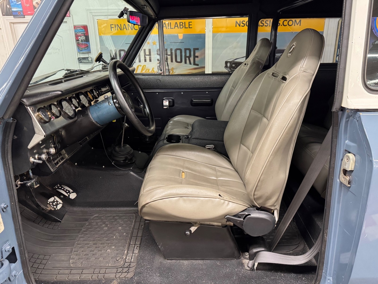 International-Scout-2-1971-2-Door-31