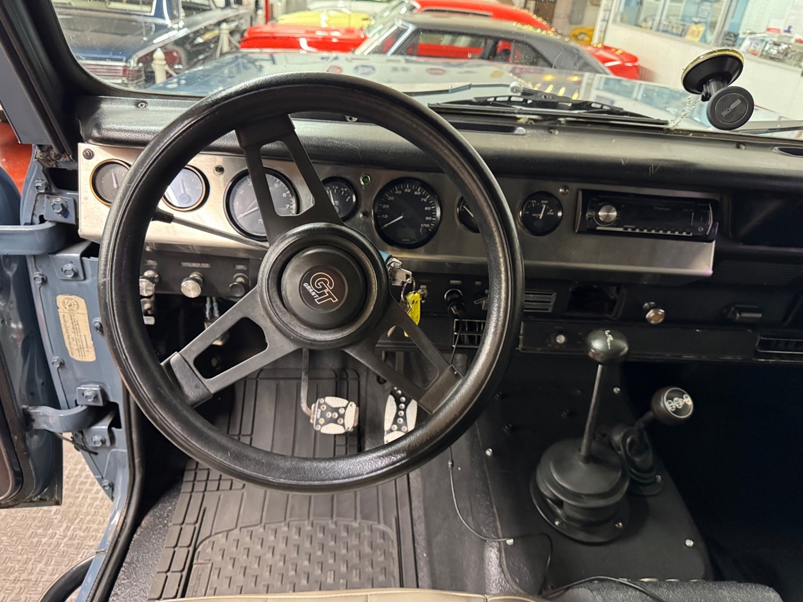 International-Scout-2-1971-2-Door-34
