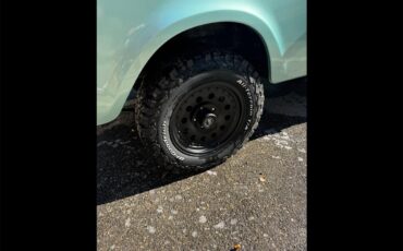 International-Scout-800-1967-Sea-Foam-Green-Tan-Leather-12