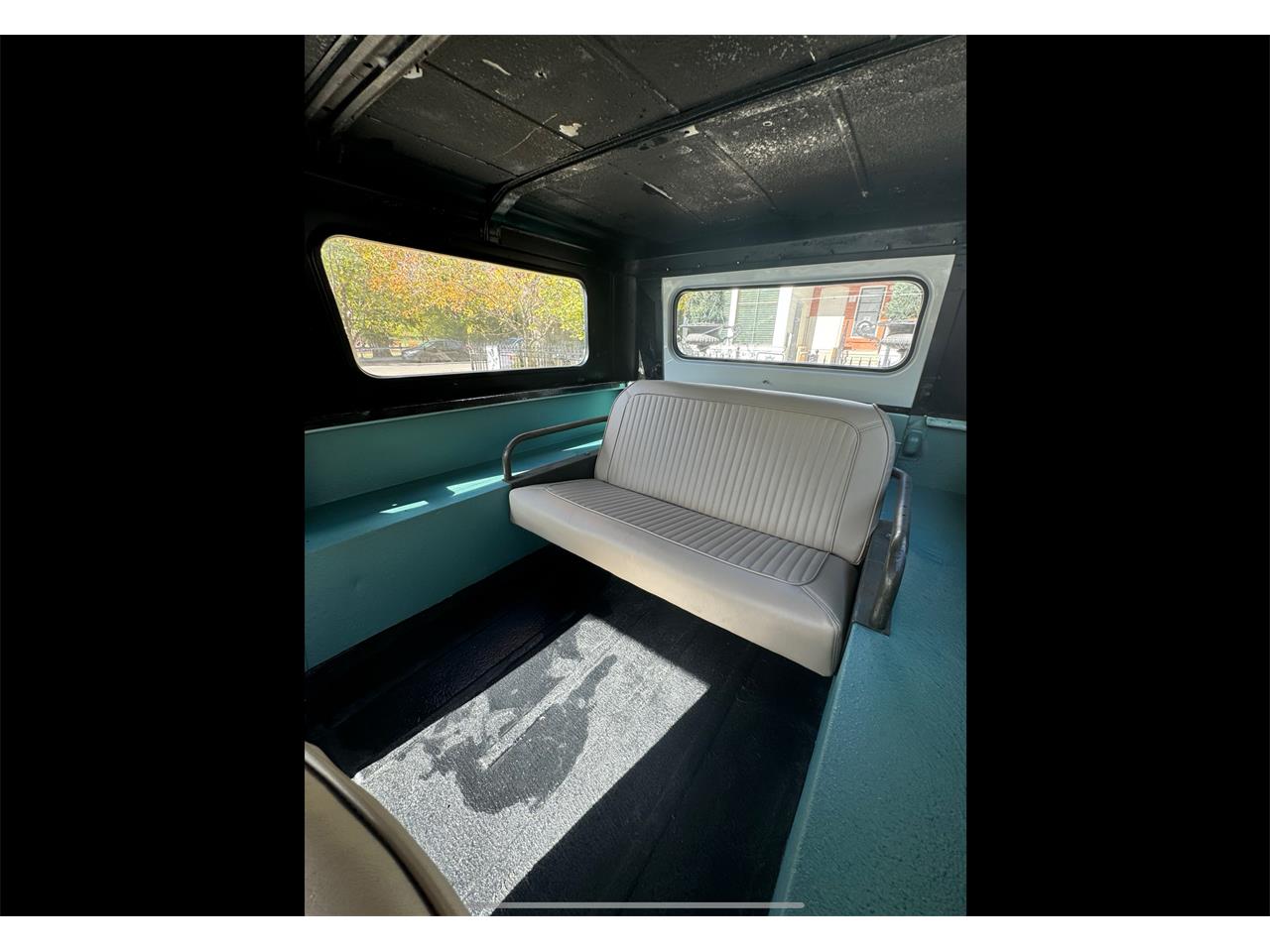 International-Scout-800-1967-Sea-Foam-Green-Tan-Leather-6