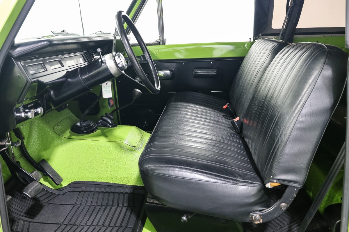International-Scout-II-1972-SUV-12