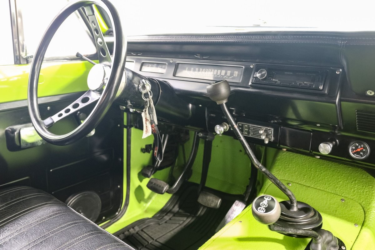 International-Scout-II-1972-SUV-17