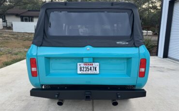 International-Scout-ii-1980-Turquoise-Black-8