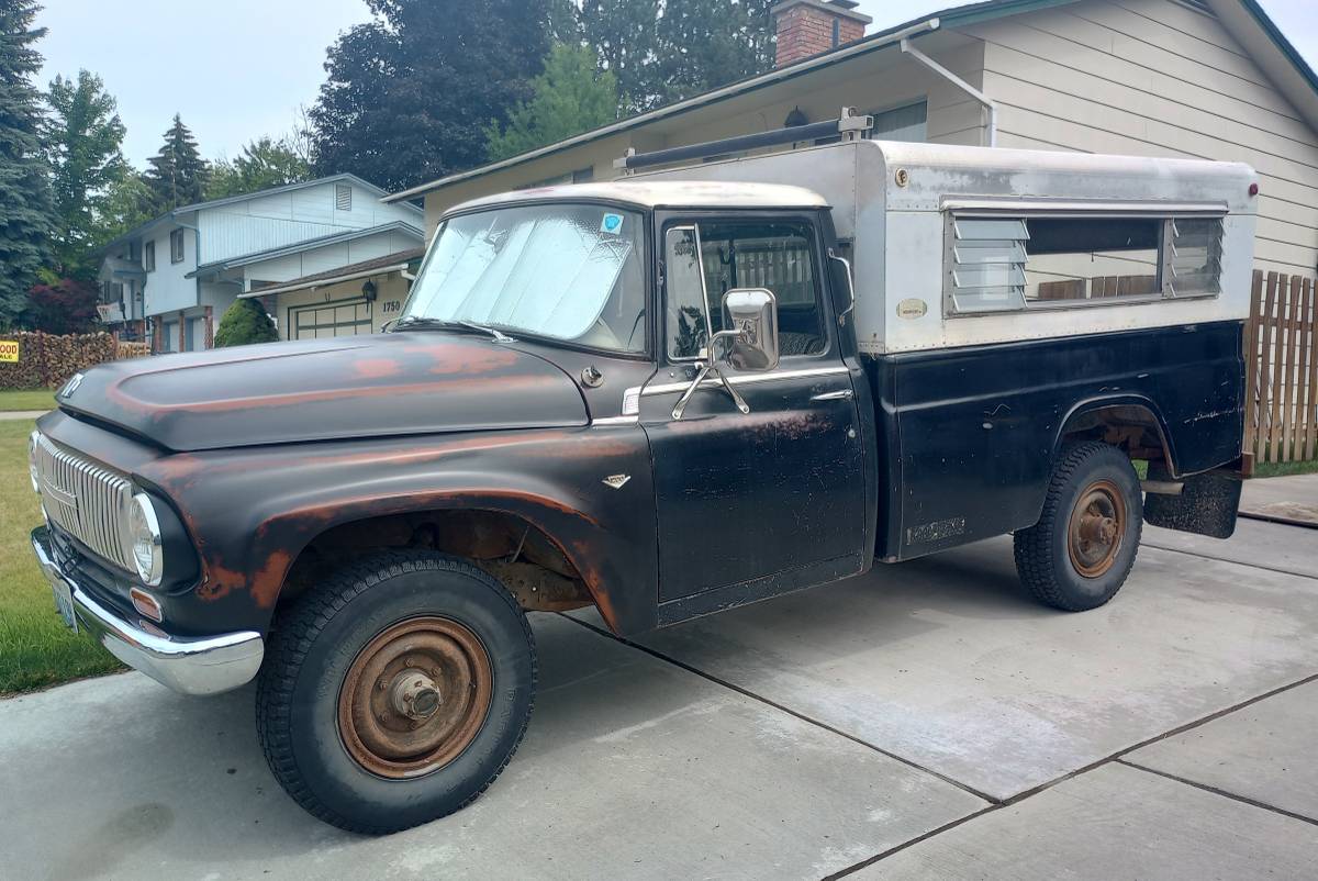 International-d1200-1965-black-2