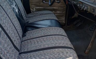 International-d1200-1965-black-6