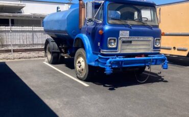 International-diesel-1986-blue-3