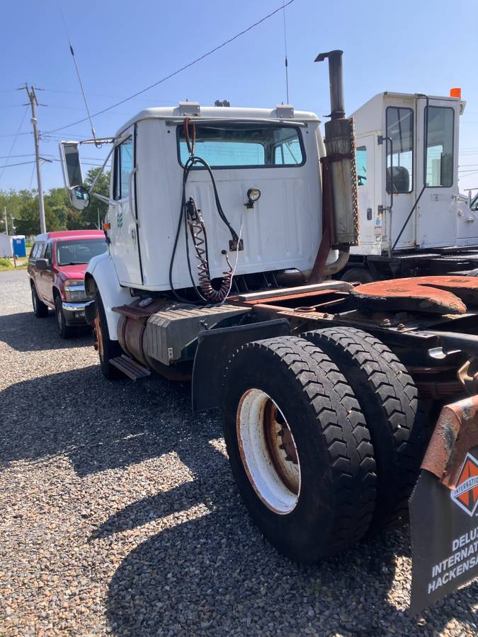 International-diesel-1995-white-2