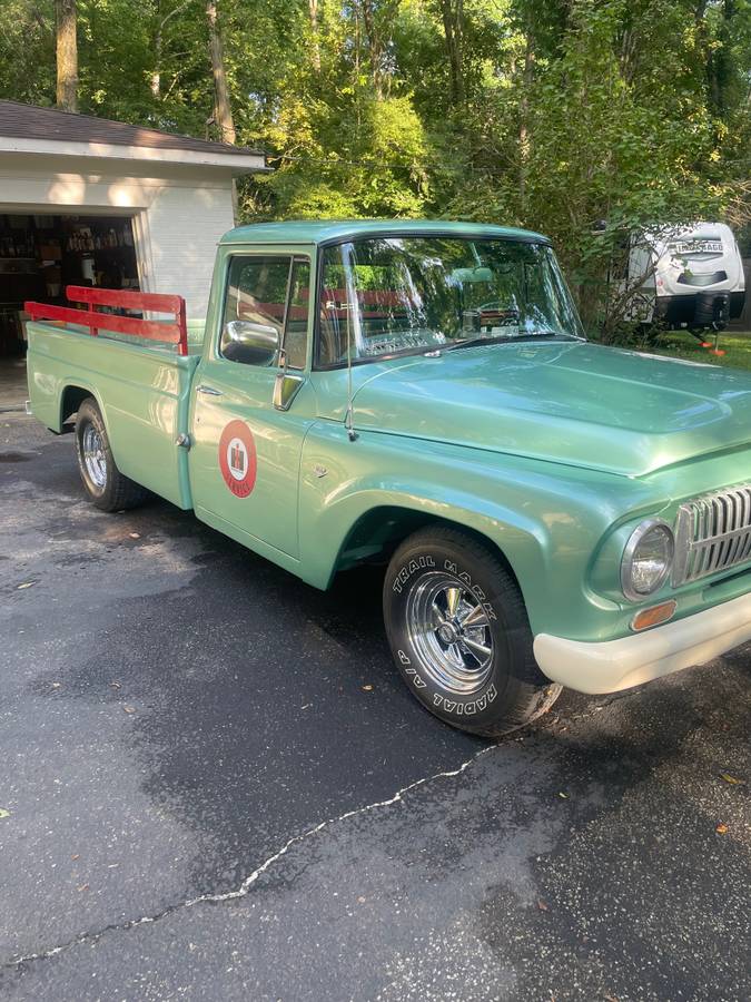 International-harvester-1966-green-1