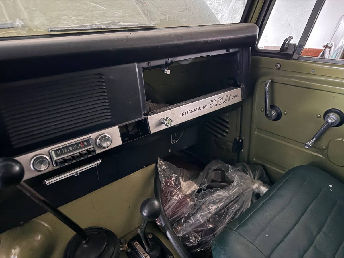 International-harvester-1968-green-7