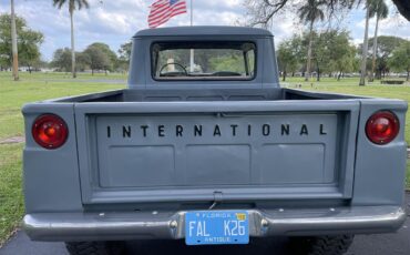 International-harvester-C-series-1966-Blue-Gray-Black-gray-tan-2