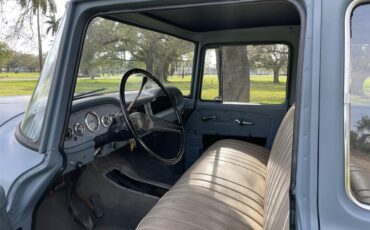 International-harvester-C-series-1966-Blue-Gray-Black-gray-tan-4