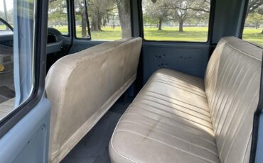 International-harvester-C-series-1966-Blue-Gray-Black-gray-tan-5