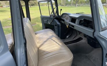 International-harvester-C-series-1966-Blue-Gray-Black-gray-tan-7